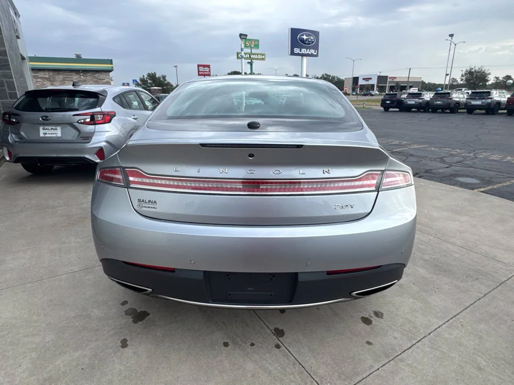 Used 2020 Silver Lincoln Standard image 13