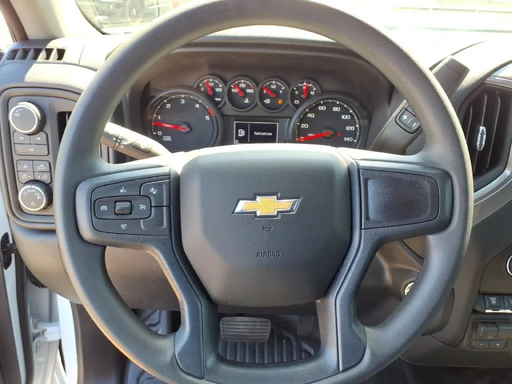 New 2026 Summit White Chevrolet WT image 13