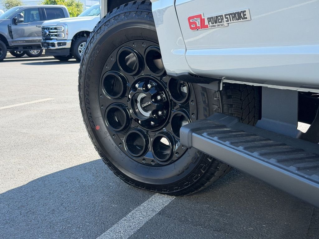 New 2026 Avalanche Ford F-250® XLT image 15