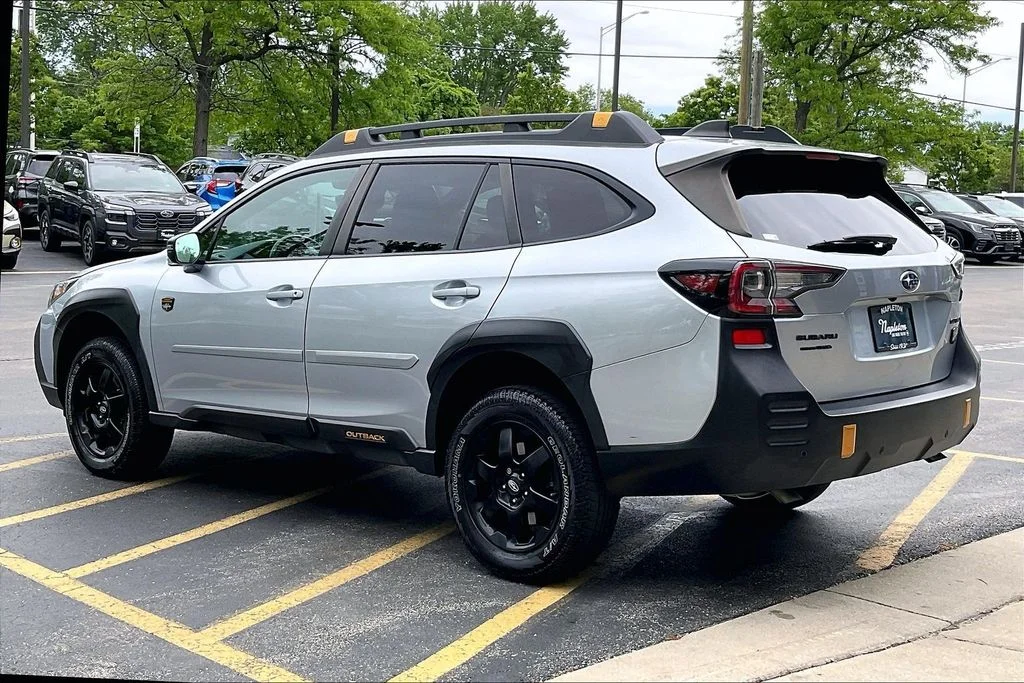 Used 2022 Silver Subaru Wilderness image 13