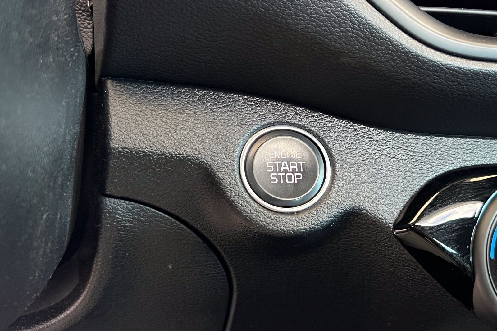 Used 2022 Red Kia GT image 24