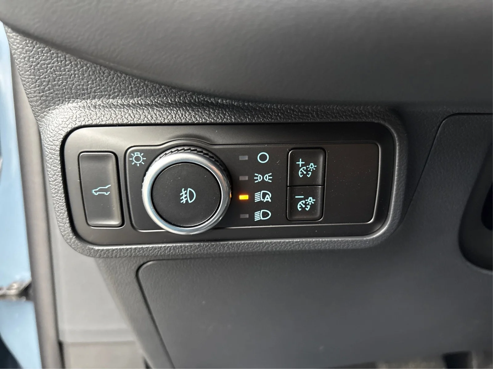 New 2026 Vapor Blue Metallic Ford Tremor® image 17