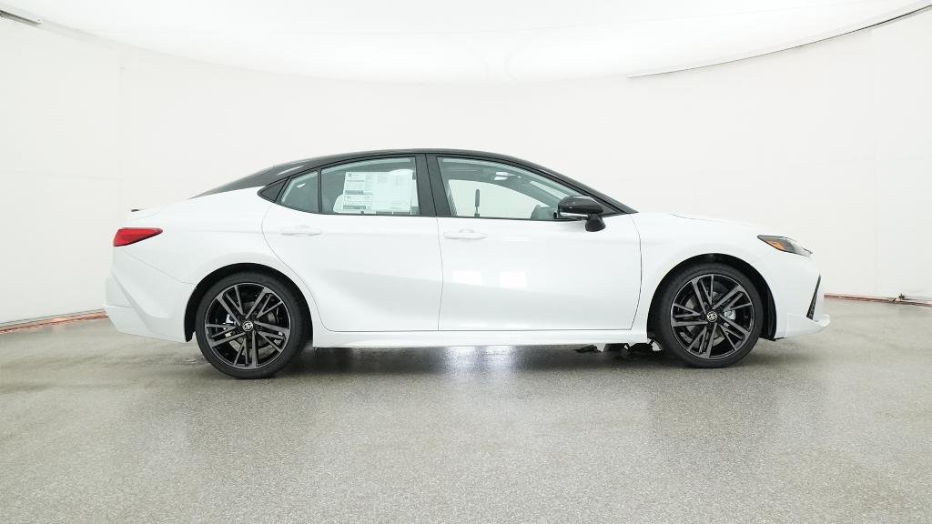 New 2026 Wind Chill Pearl with Midnight Black Metallic roof Toyota XSE image 24