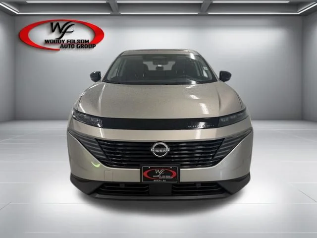 New 2026 Champagne Silver Metallic Nissan SL image 2