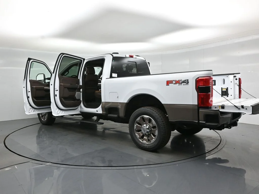 New 2026 Oxford White Ford King Ranch image 34