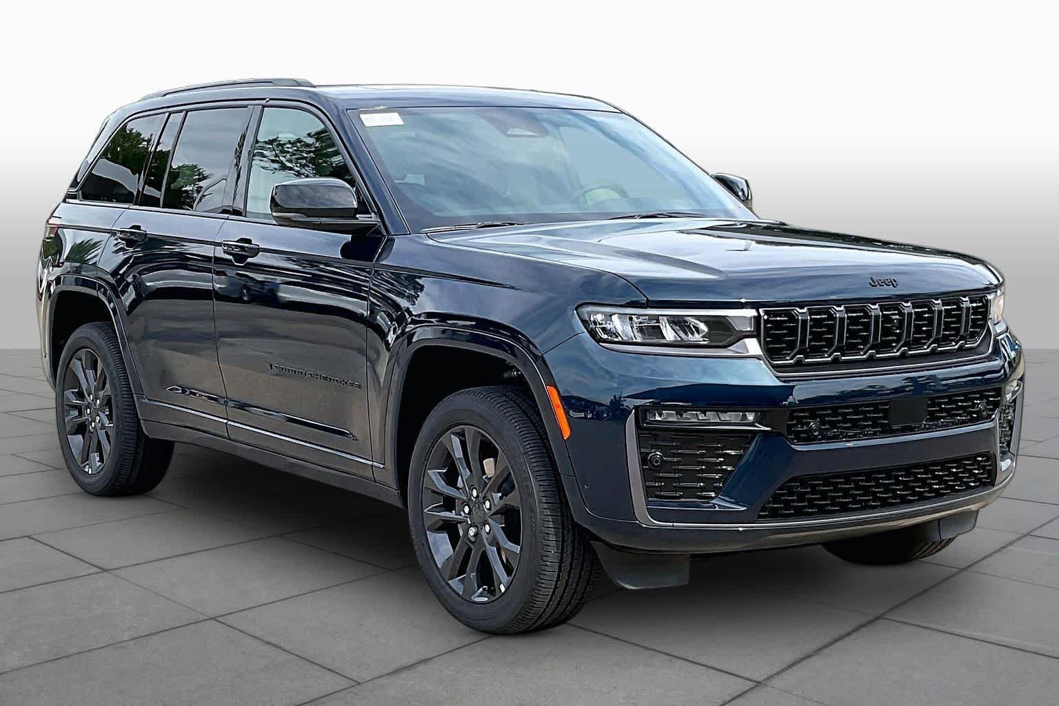 New 2026 Fathom Blue Pearl-Coat Exterior Paint Jeep Limited Reserve image 2
