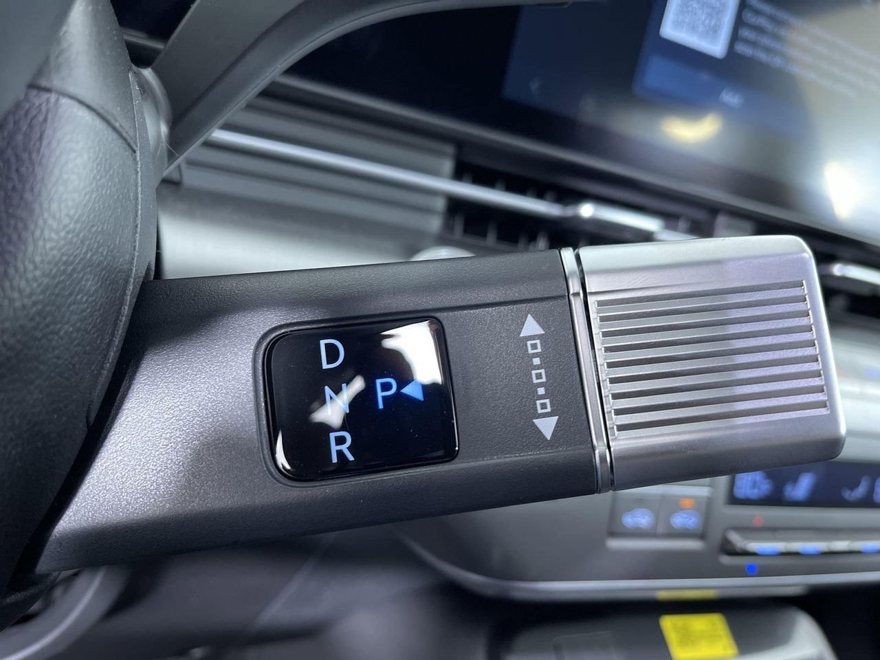 New 2026 Atlas White Hyundai SEL Premium AWD image 21