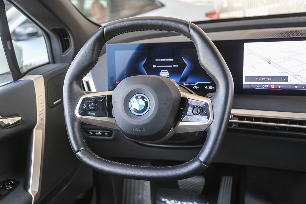 2025 BMW iX 50 - Photo 12