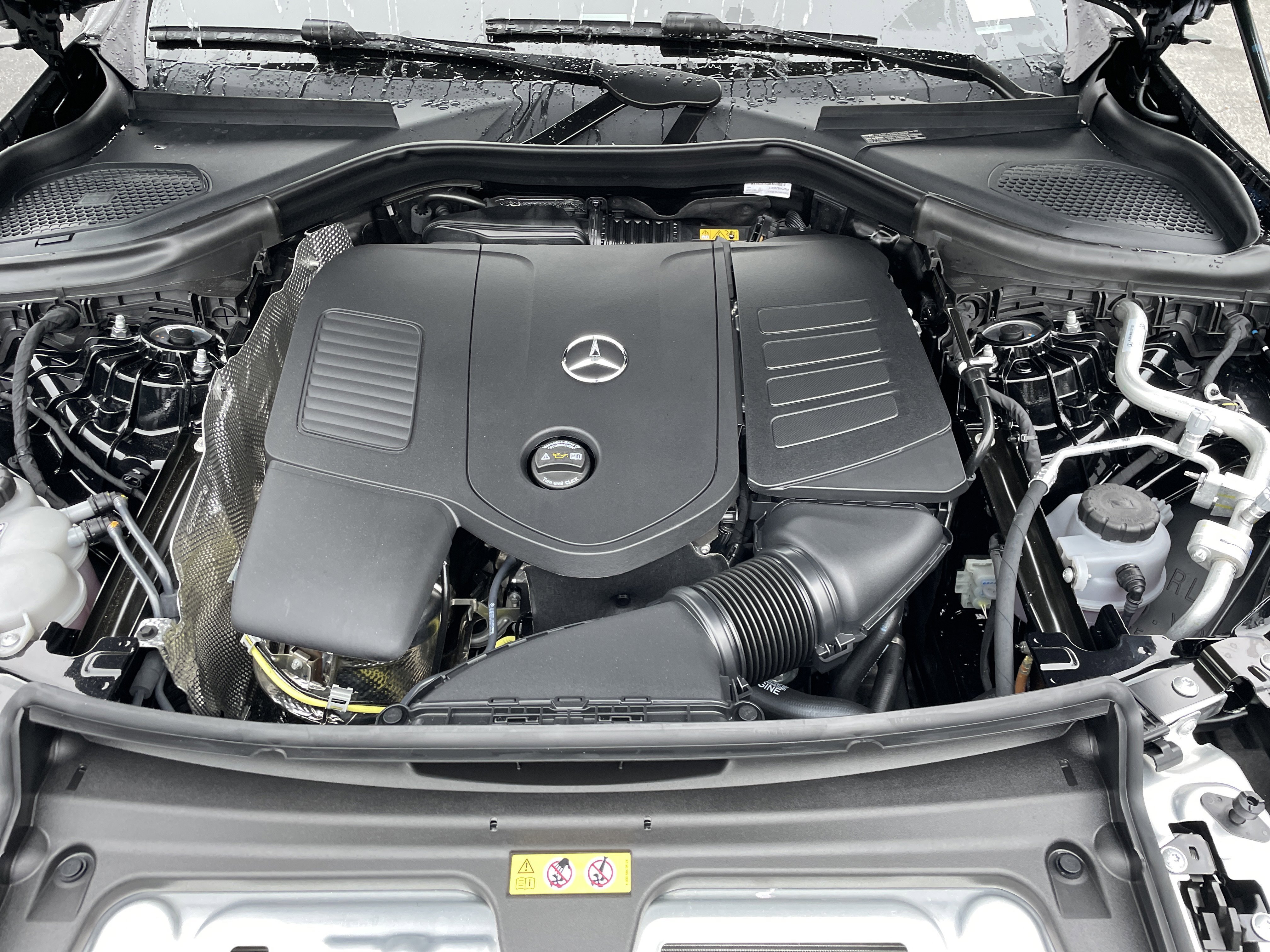 New 2026 Black Mercedes-Benz GLC 300 SUV image 45