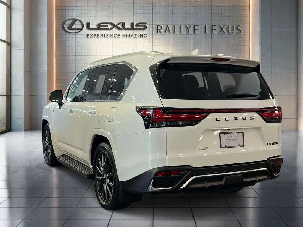 2026 Lexus LX 700h F-Sport - Photo 6
