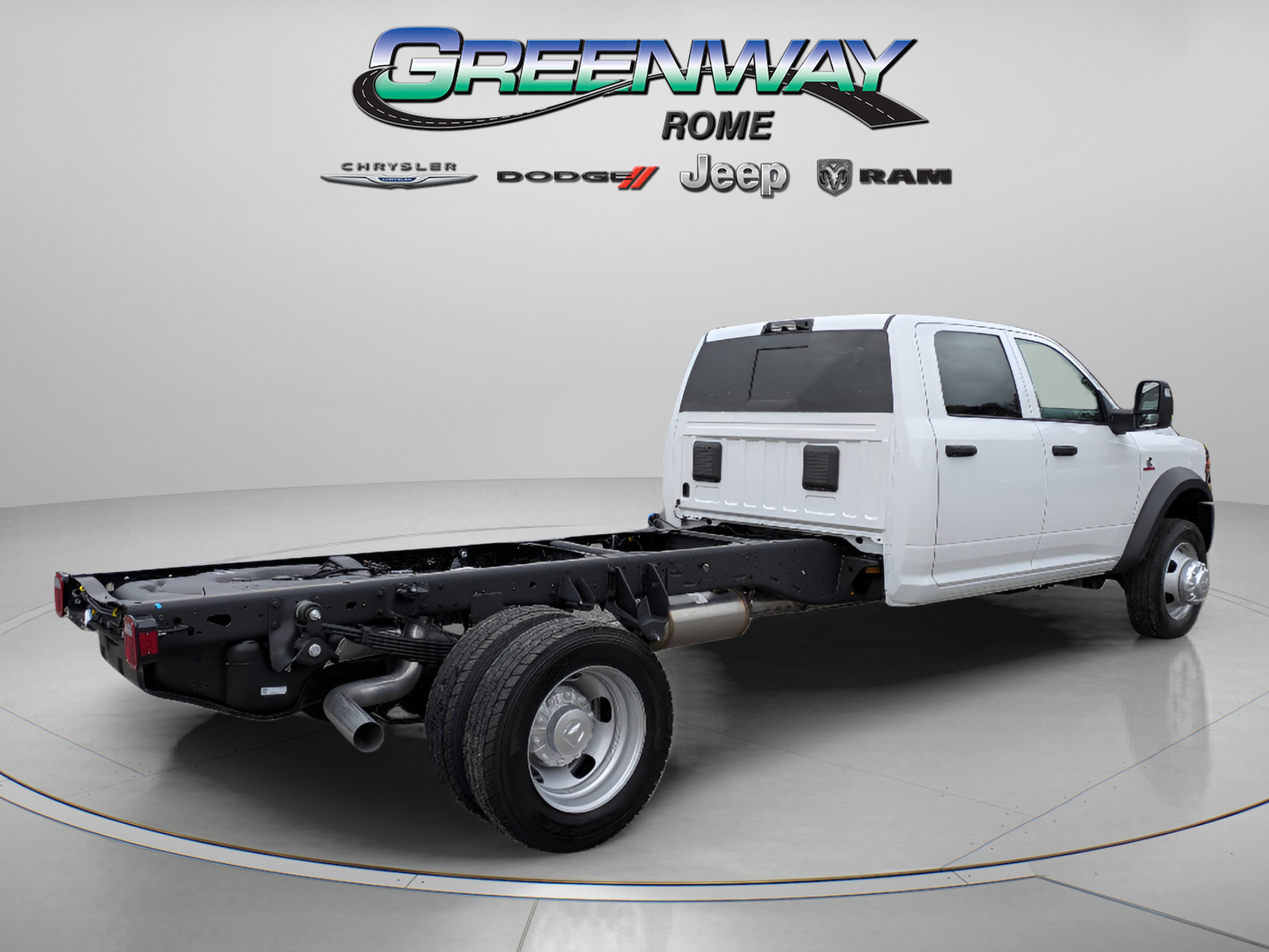 New 2026 Bright White Clear-Coat Exterior Paint RAM Tradesman image 4