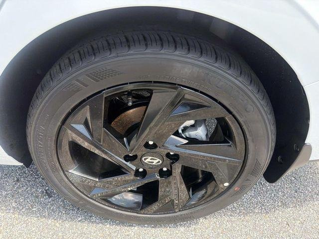 New 2026 White Hyundai SEL Sport Plus image 30