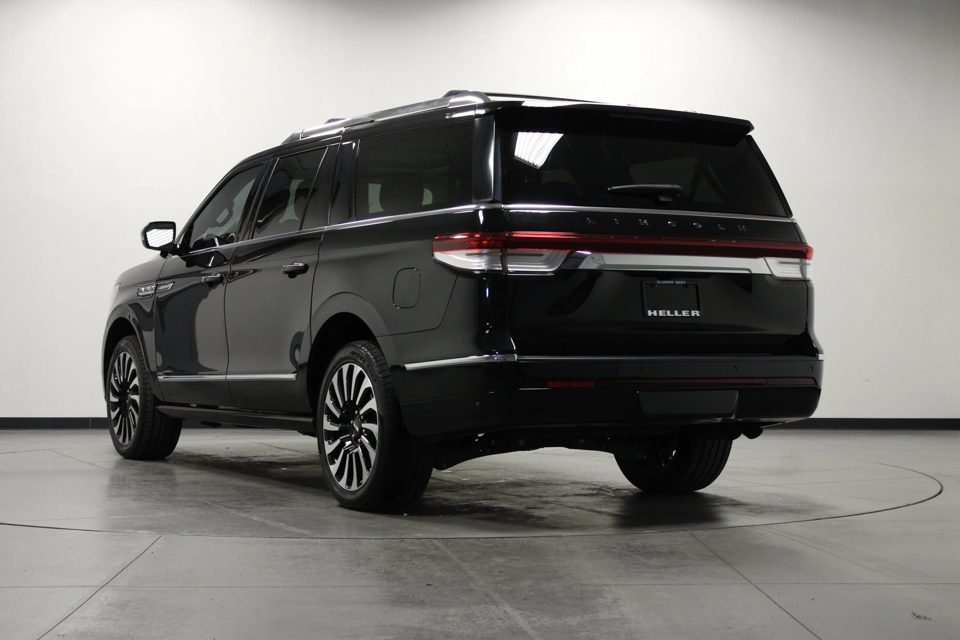 Used 2023 Black Metallic Lincoln Black Label image 6