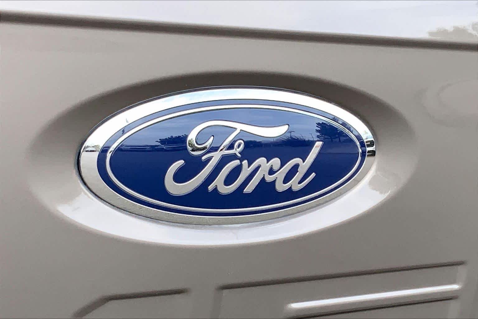 Used 2021 Stone Gray Metallic Ford XLT image 28