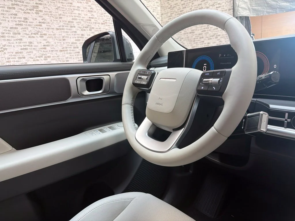 New 2027 Hampton Gray Hyundai SE image 20