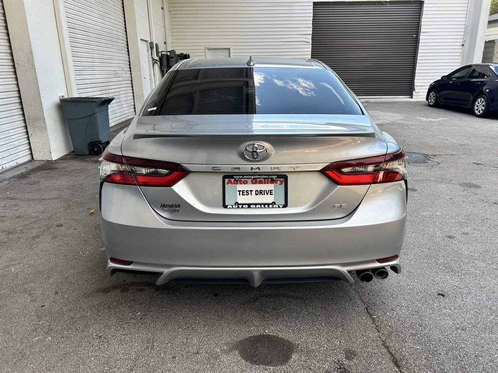 2023 Toyota Camry SE photo 3