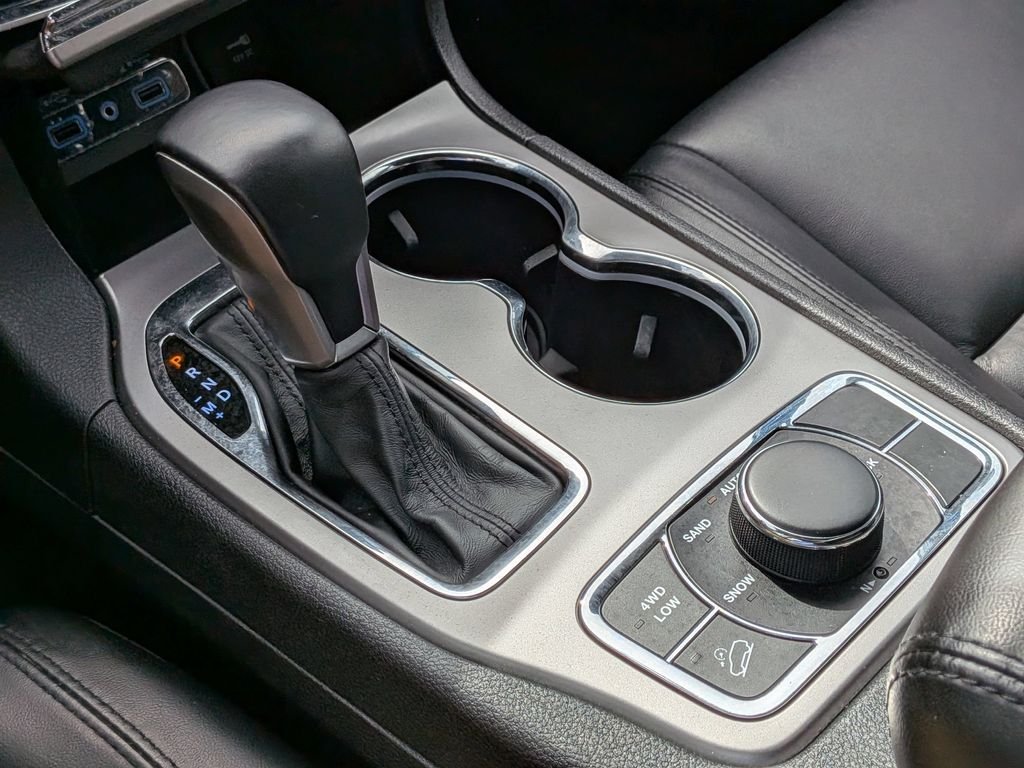 Used 2021 Blue Jeep Limited image 18