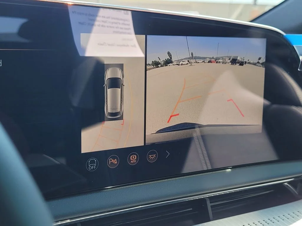 2026 Cadillac OPTIQ Luxury - Photo 14