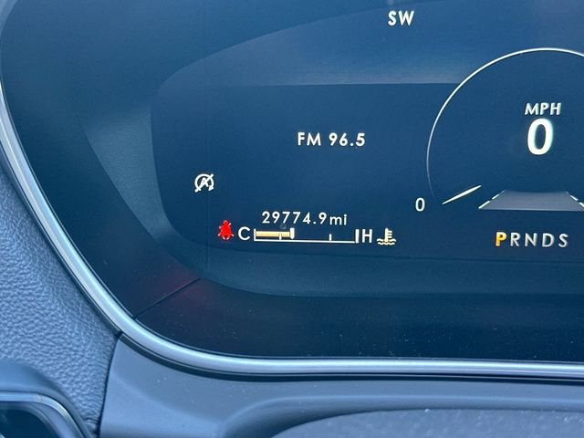 Used 2019 White Lincoln Reserve image 27