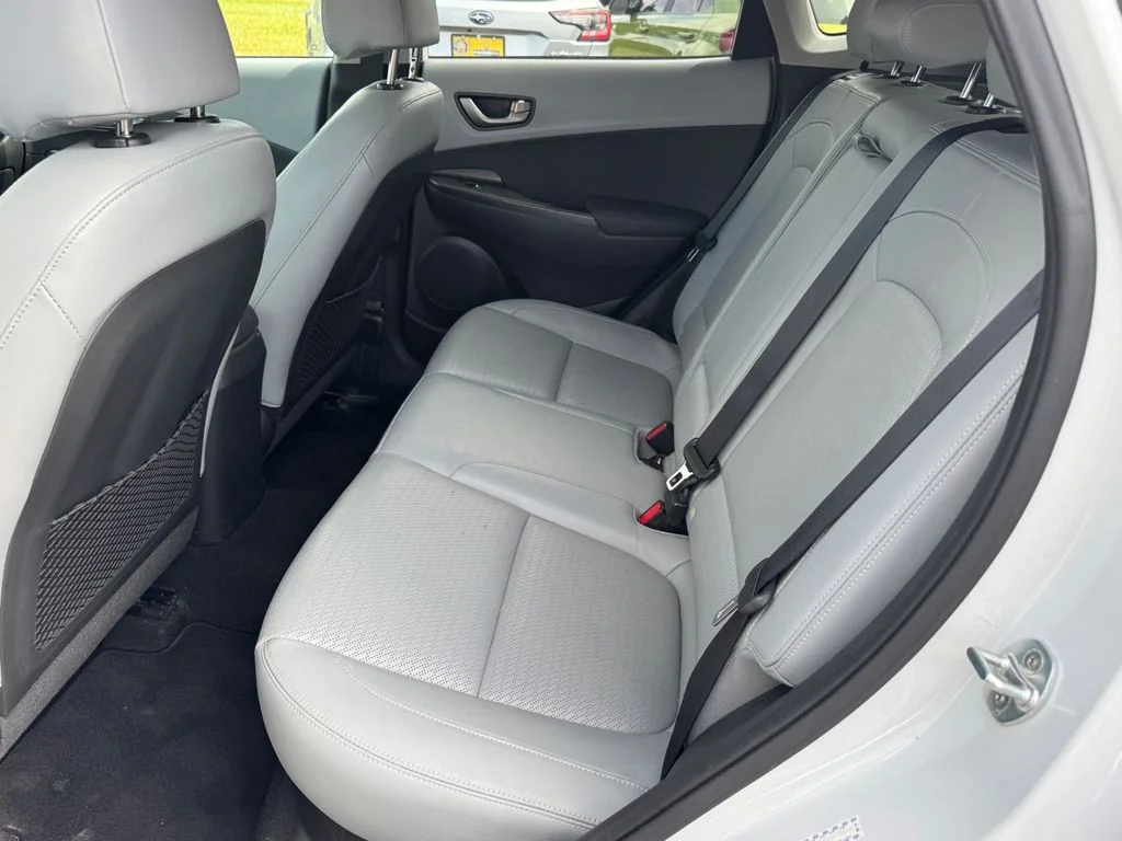 Used 2018 White Hyundai Limited image 10