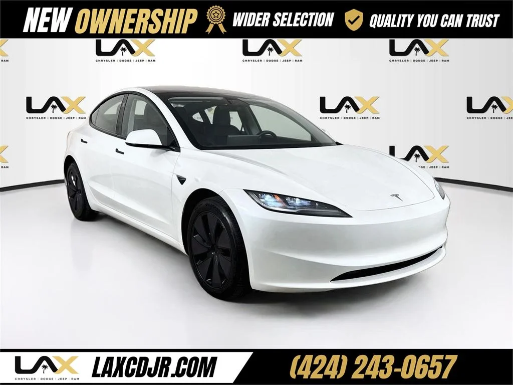 Used 2025 White Tesla Long Range image 1