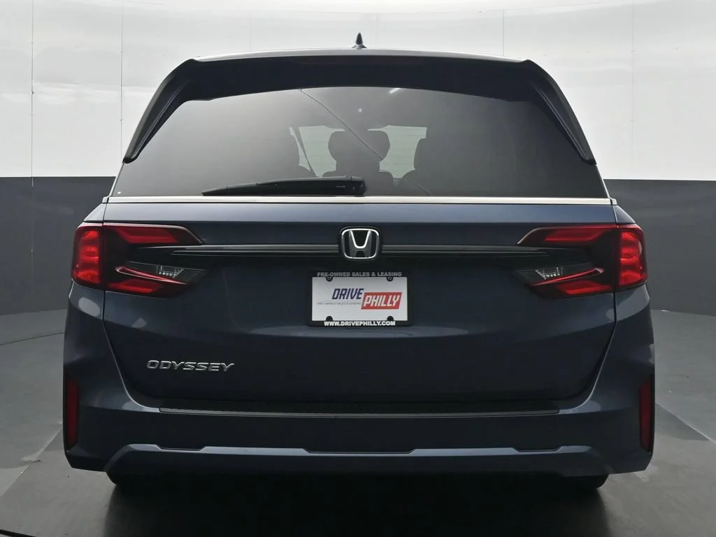 Used 2025 Black Honda EX-L image 5