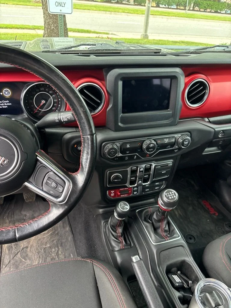 Used 2021 Green Jeep Unlimited Rubicon image 7