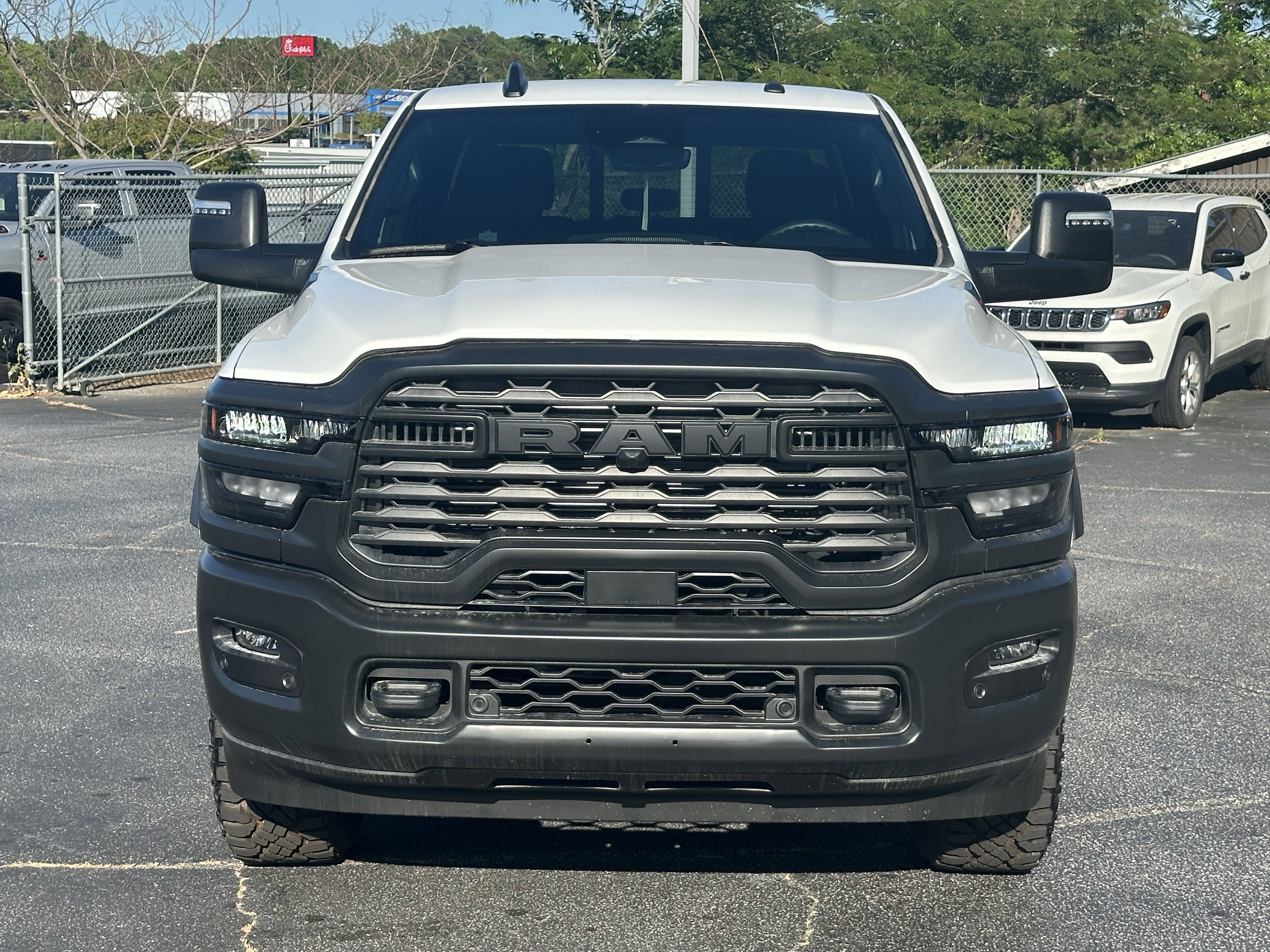 New 2026 Bright White Clear-Coat Exterior Paint RAM Warlock image 3