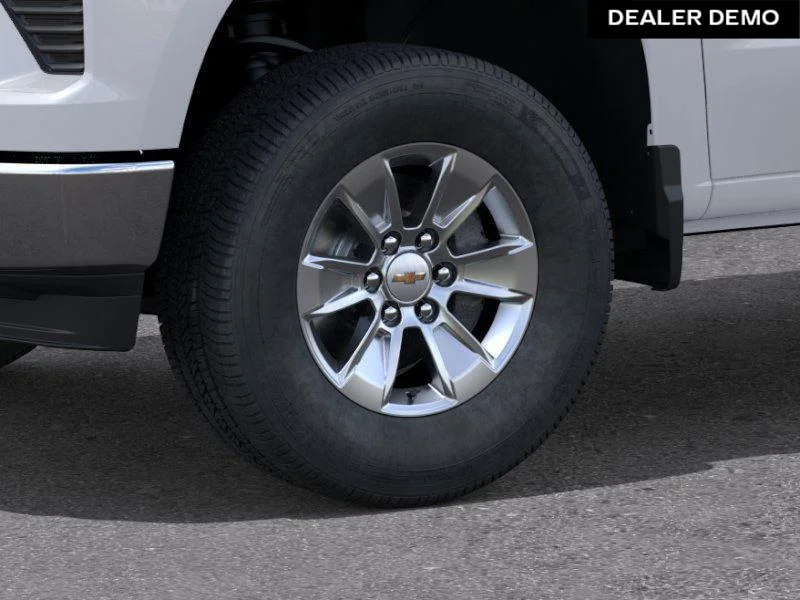 Used 2025  Chevrolet LT image 9