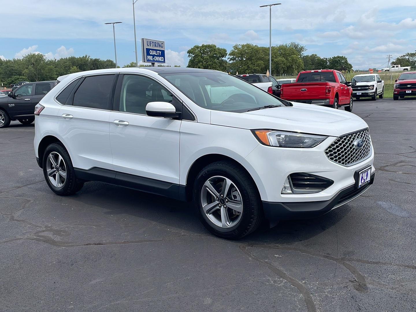 Used 2024 Oxford White Ford SEL image 7