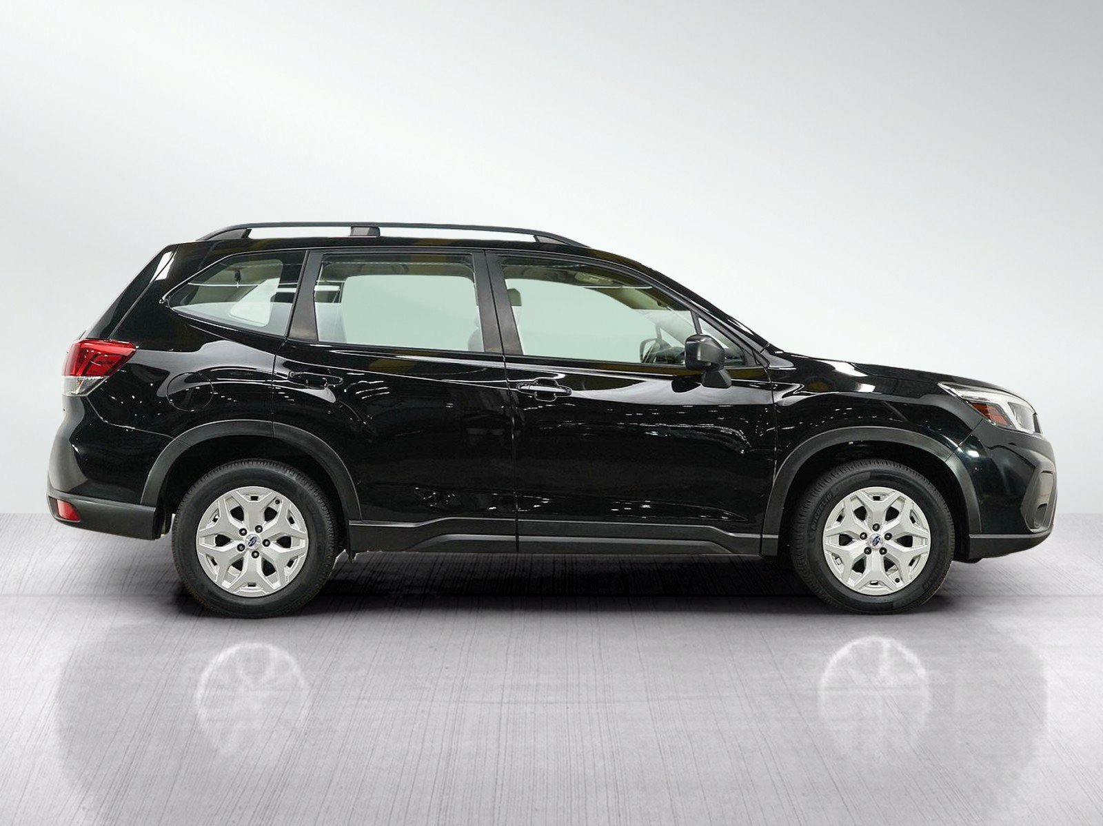 Used 2019 Crystal Black Pearl Subaru  image 6