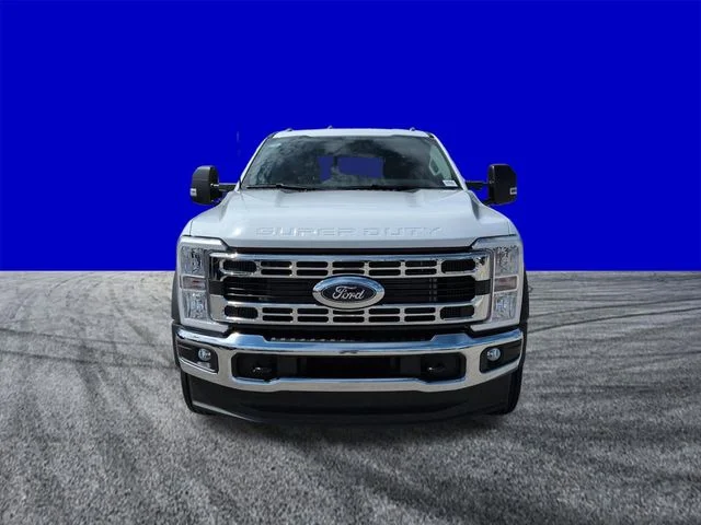 New 2026 Oxford White Ford F-550® XL image 9