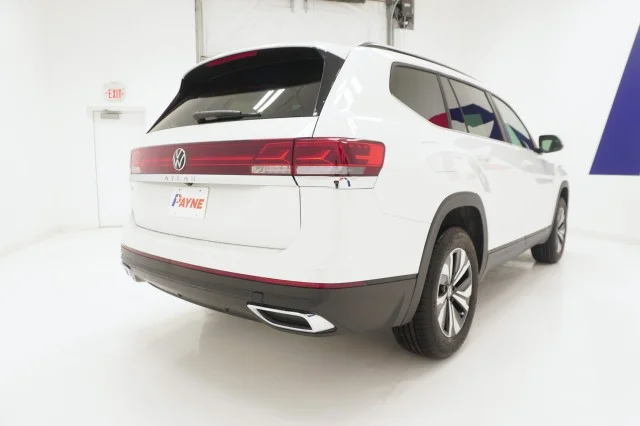 New 2026 Opal White Pearl Volkswagen 2.0T SE image 5