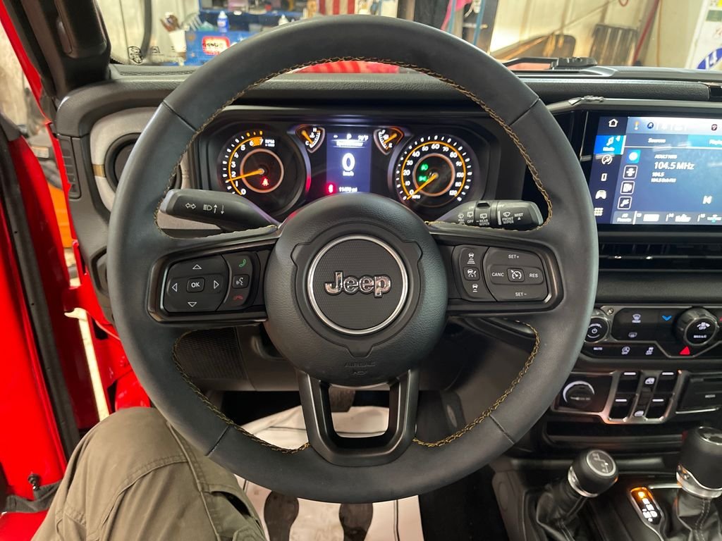 Used 2024 Red Jeep Sport S image 20