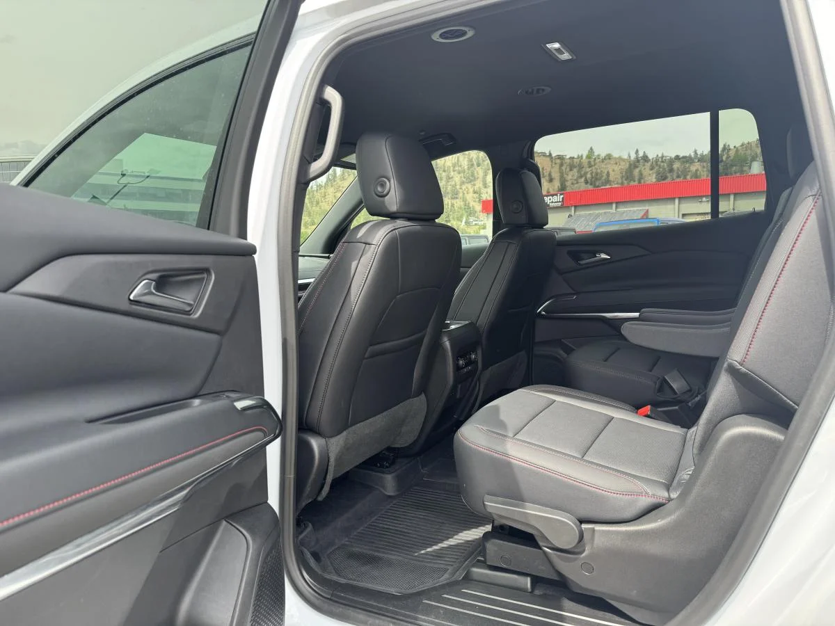 Used 2026 White Chevrolet Z71 image 11