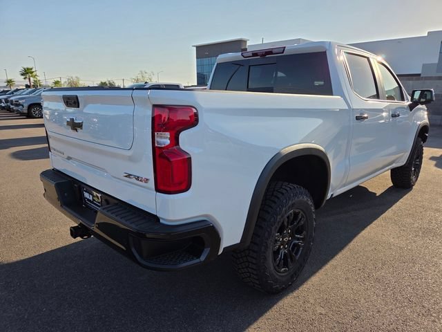 New 2026 Summit White Chevrolet ZR2 image 4