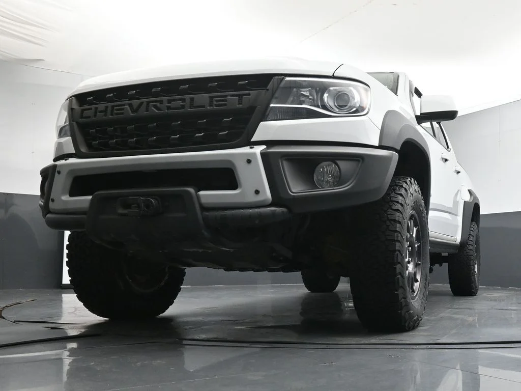 Used 2019 White Chevrolet ZR2 image 33