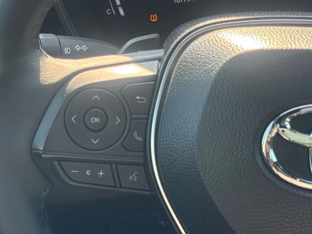 Used 2025  Toyota Hybrid XSE image 11
