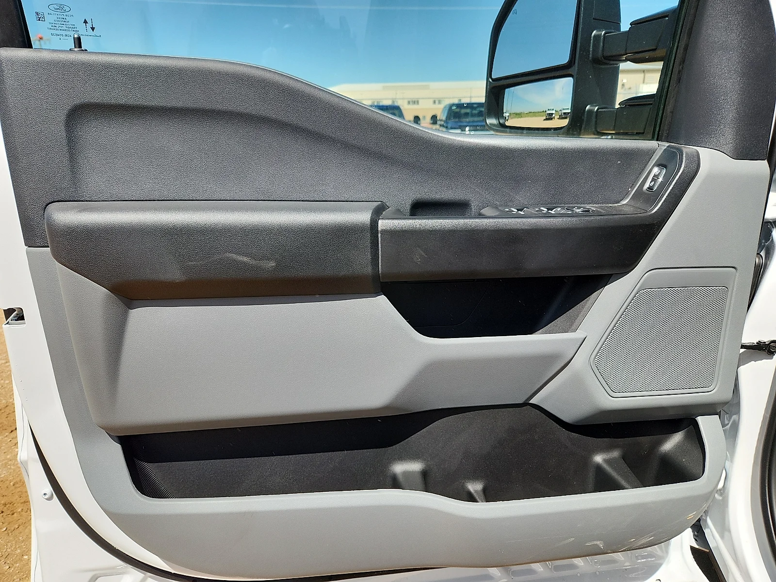 New 2026 Oxford White Ford F-450® XL image 14