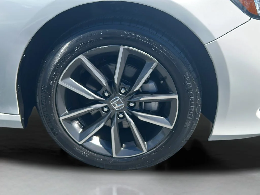 Used 2021 White Honda EX-L image 26