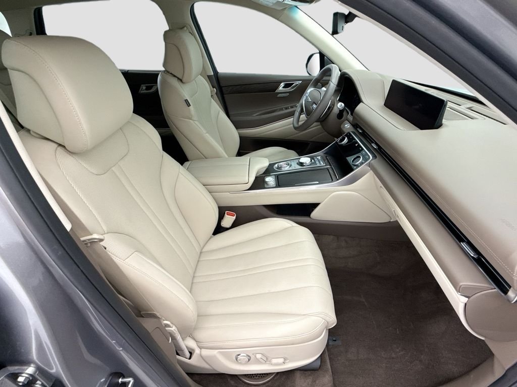 Used 2024 Silver Genesis 2.5T image 19