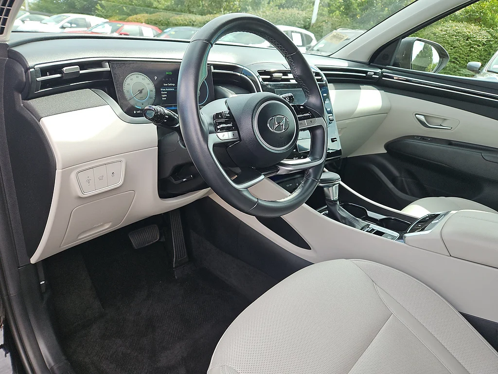 Used 2023 Phantom Black Pearl Hyundai SEL image 19