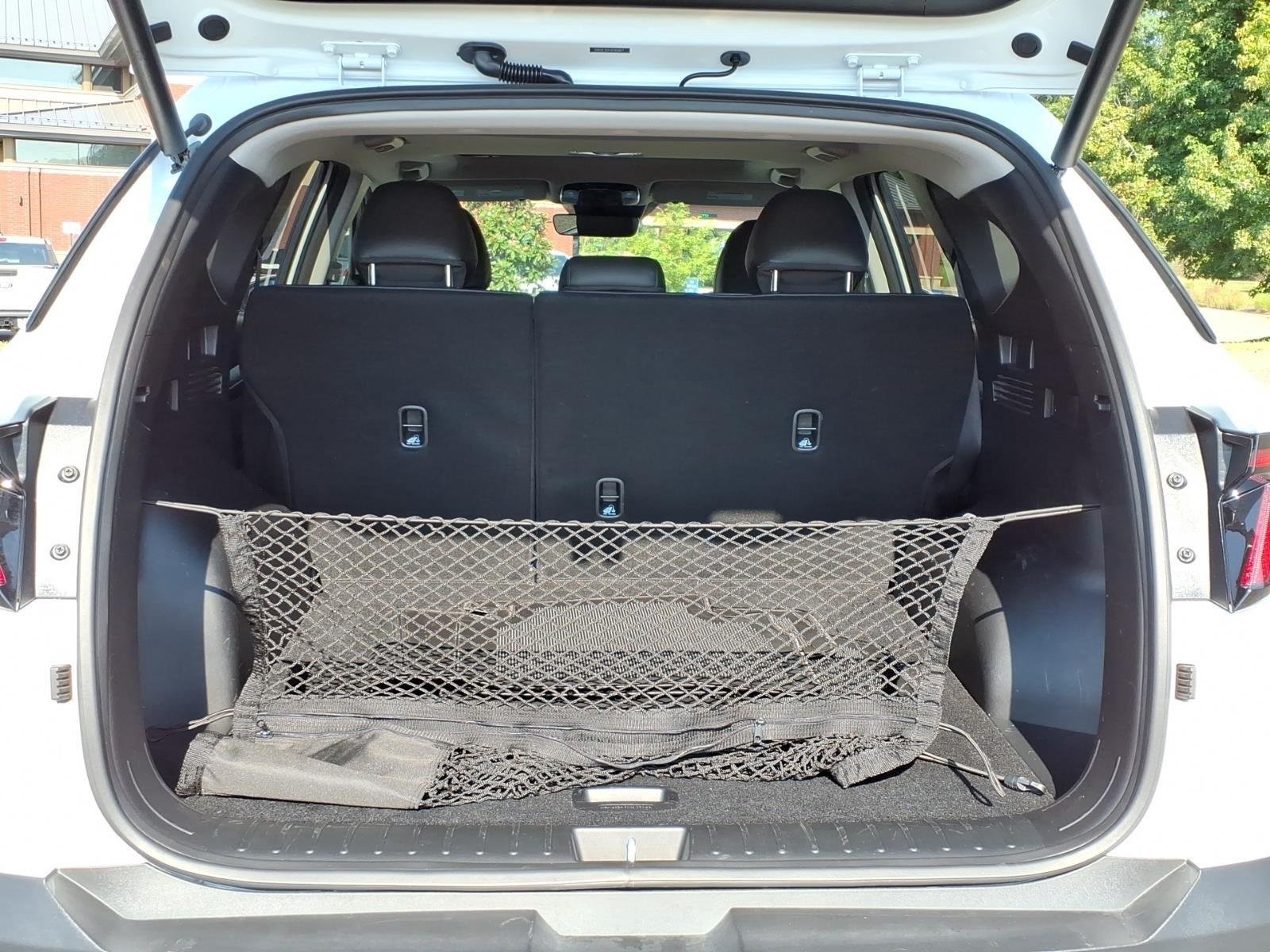 Used 2025 Serenity White Pearl Hyundai SEL Convenience image 32
