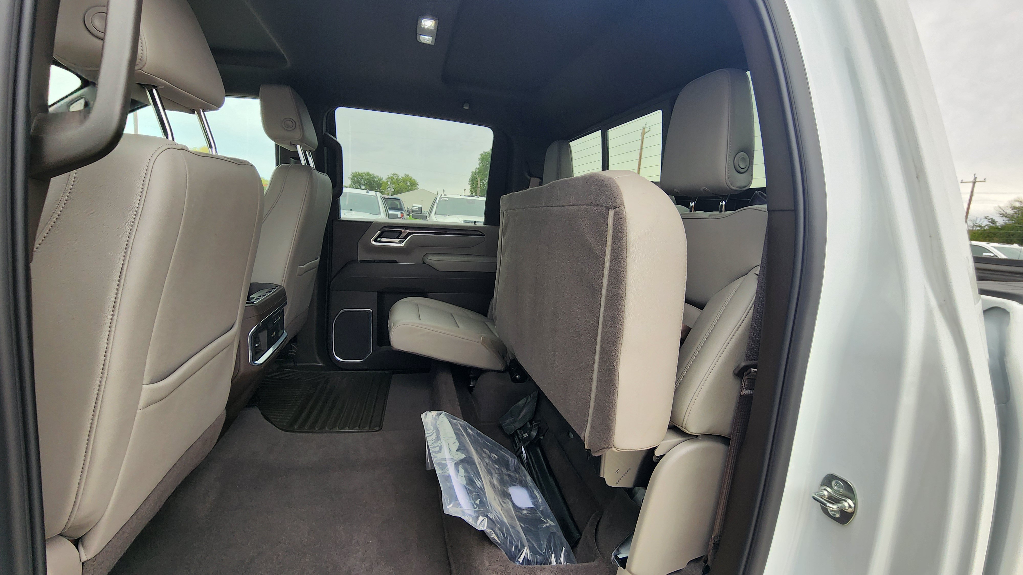 2026 Chevrolet Silverado 3500HD LTZ - Photo 20