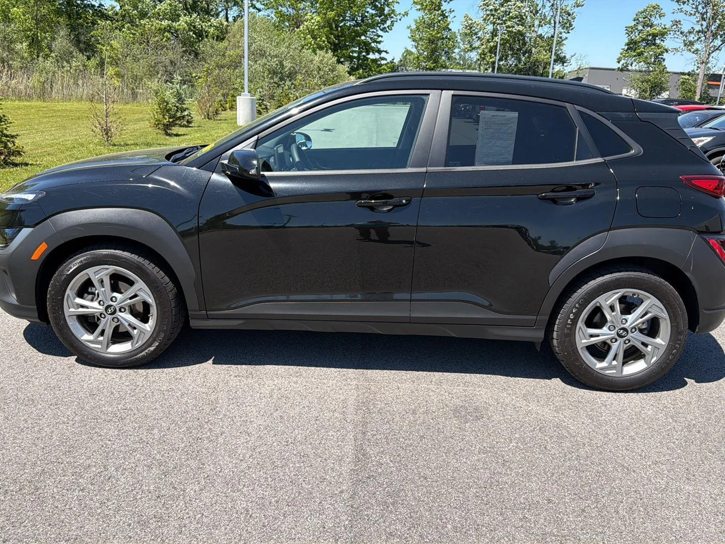 Used 2022 Ultra Black Hyundai SEL image 3