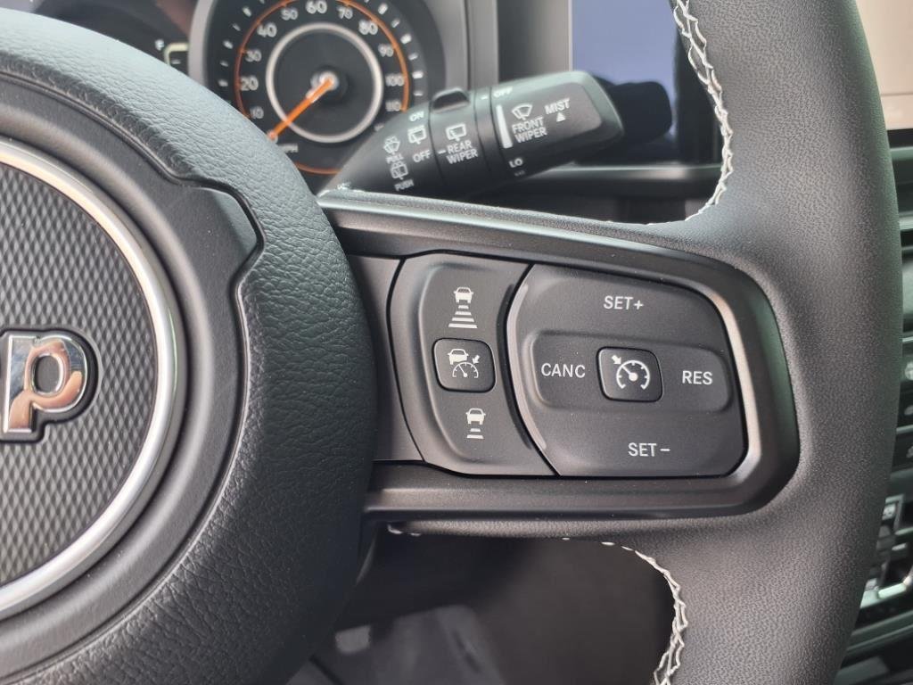 Used 2025 Black Clearcoat Jeep Sport S image 15
