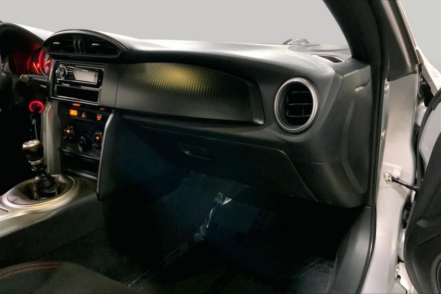 Used 2013 Argento Scion  image 16