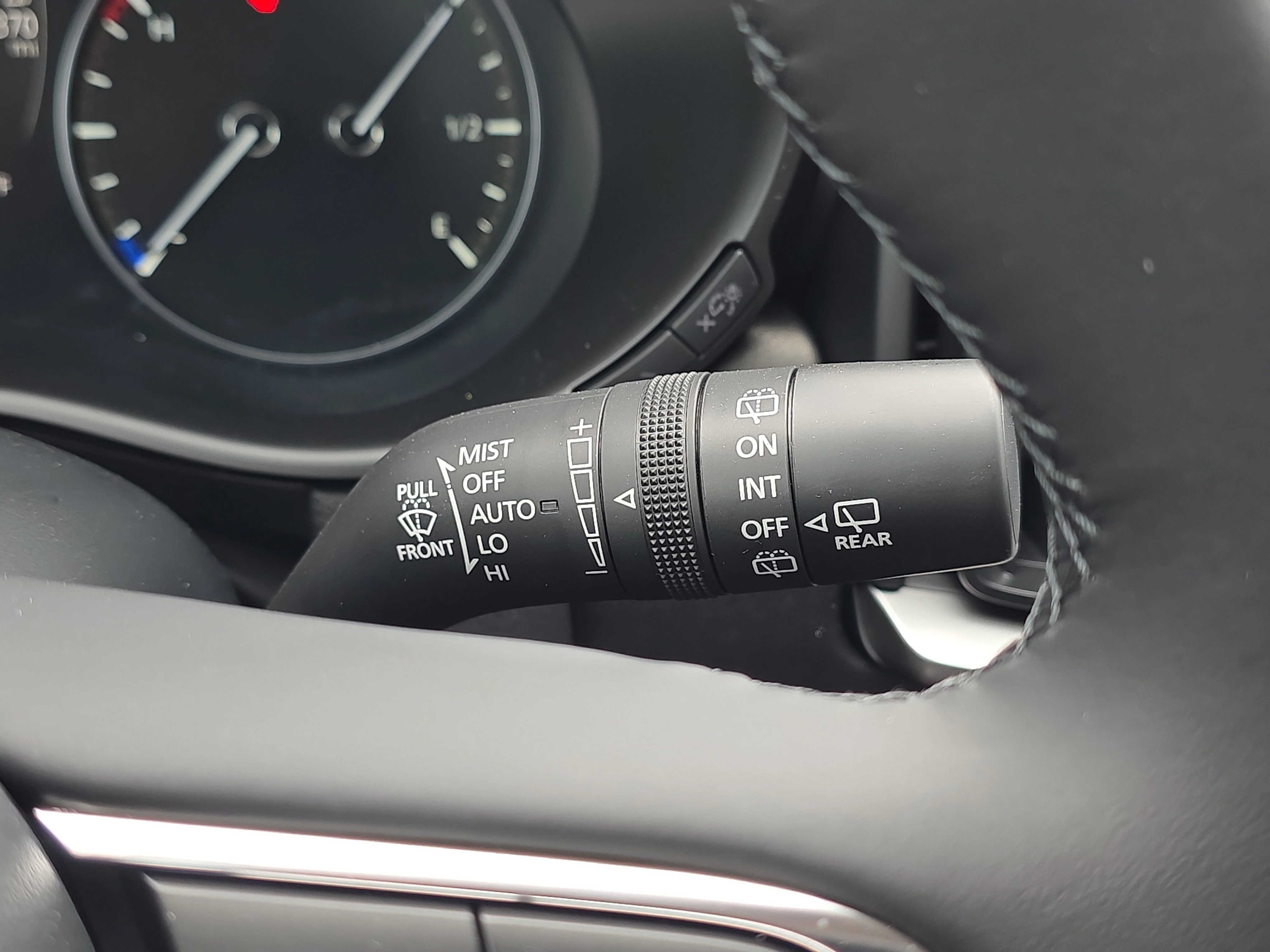 New 2026 Wind Chill Pearl Mazda Premium image 41