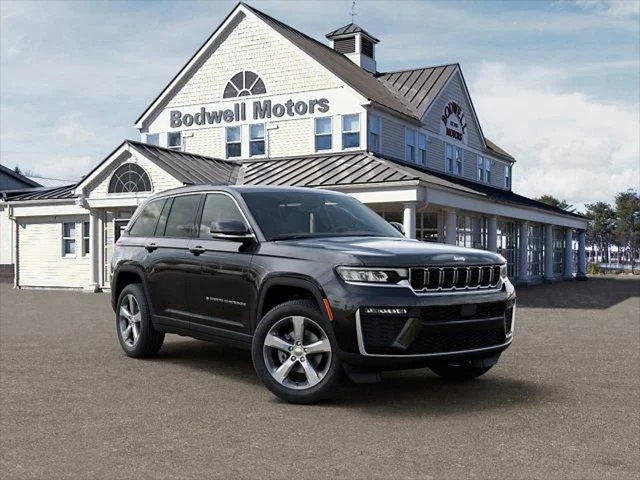 New 2026 Diamond Black Crystal Pearlcoat Jeep Limited image 5