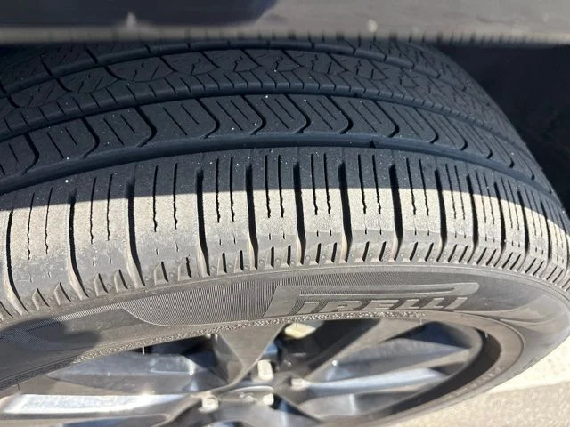 Used 2019 Black Jeep Altitude image 6